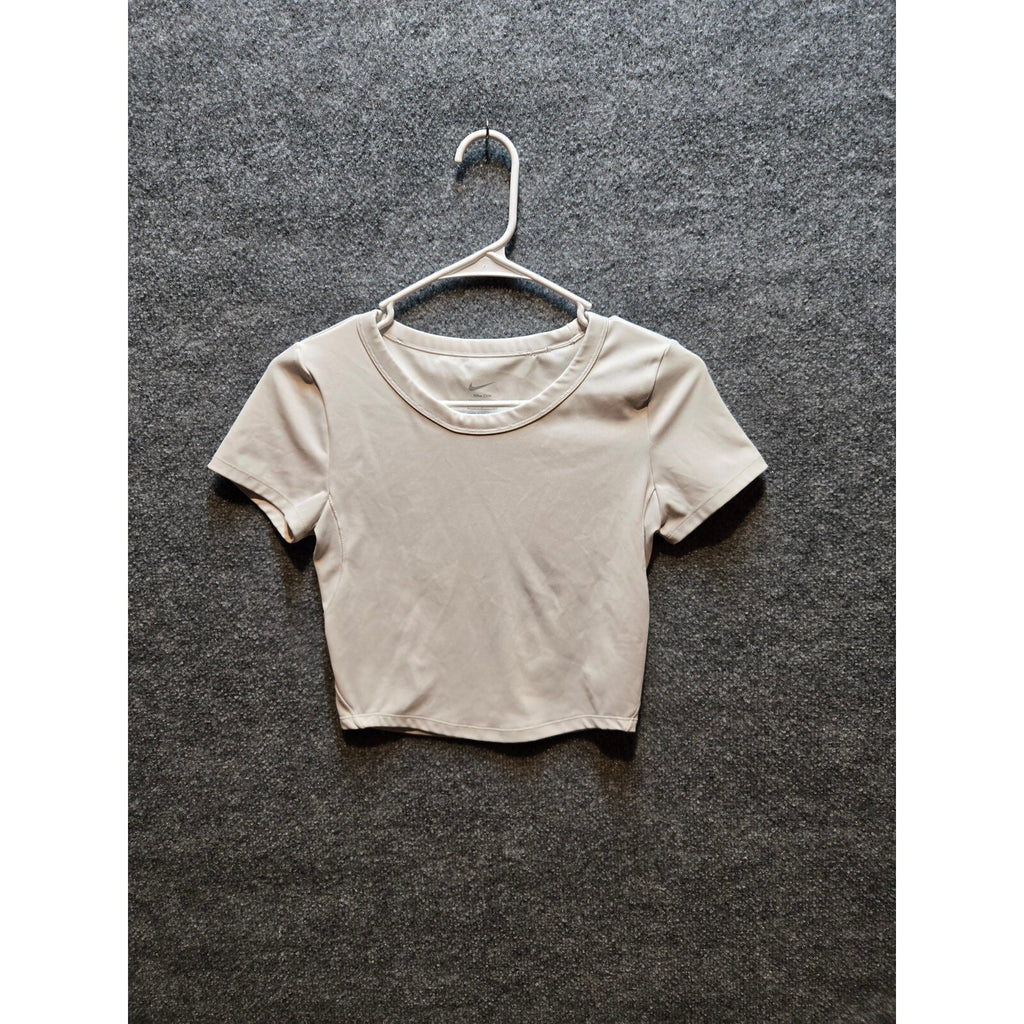 Nike Sportswear Chill Knit Women's Cropped T-Shirt  size small