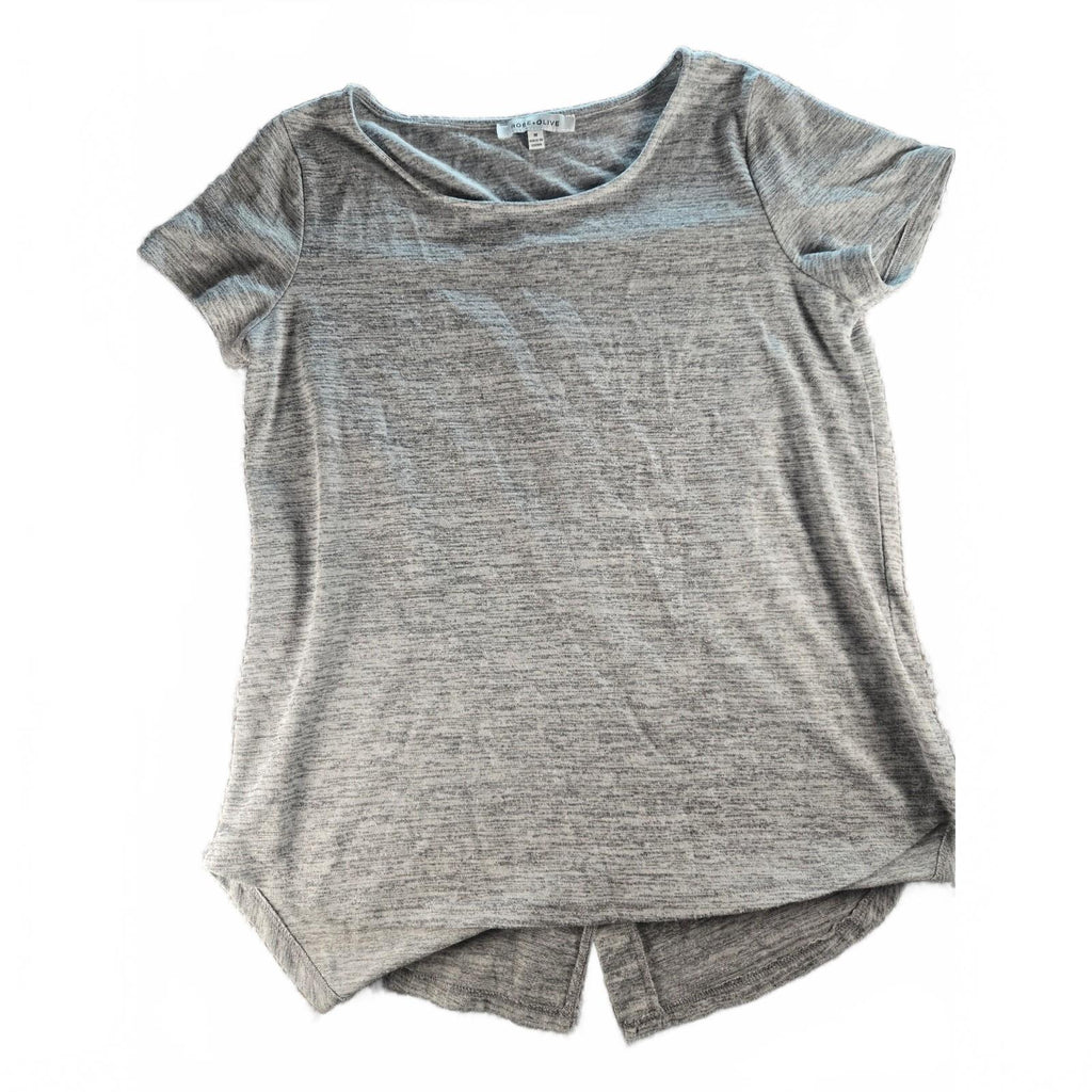 Rose & Olive Heather Gray Button-Back T-Shirt, Medium, Good Condition