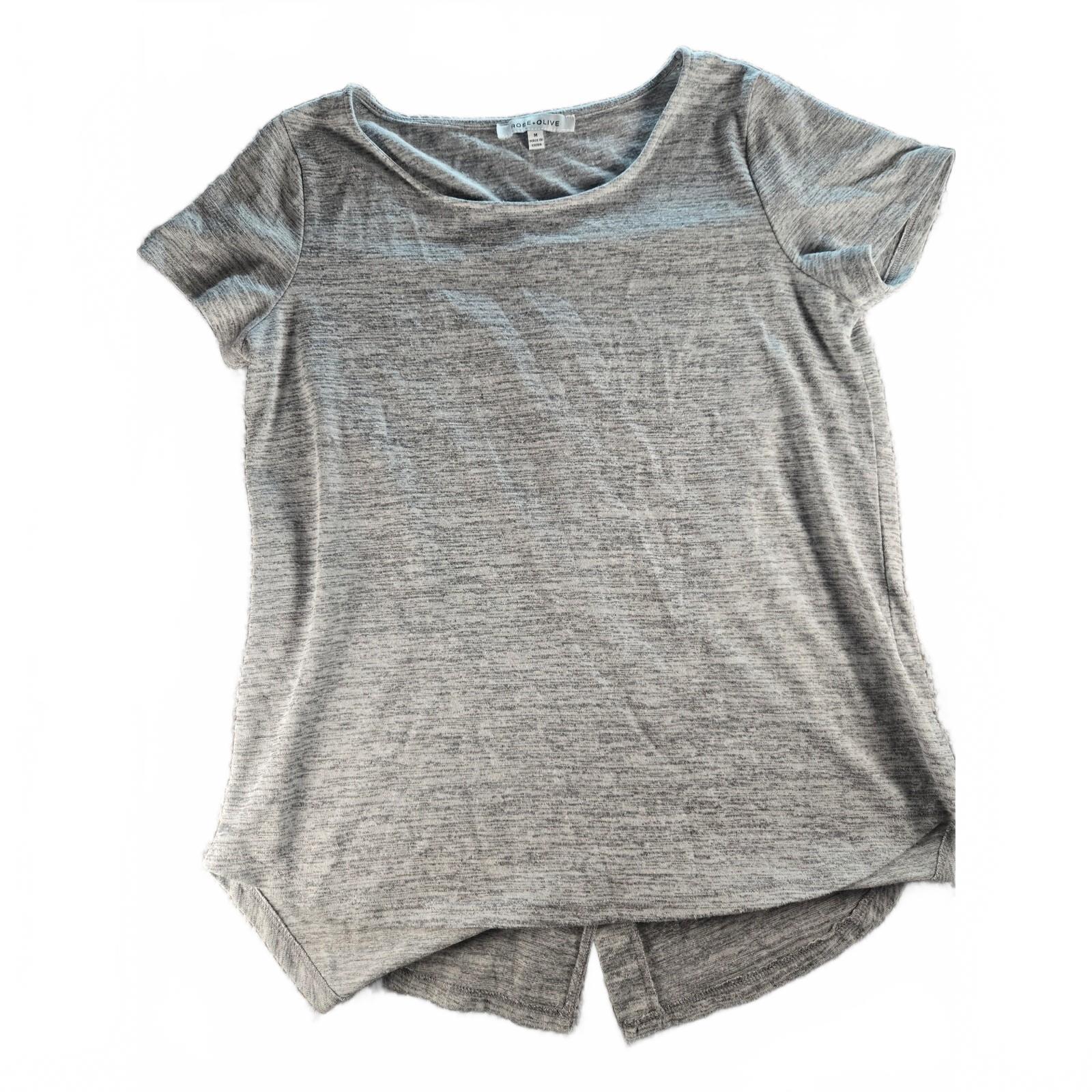 Rose & Olive Heather Gray Button-Back T-Shirt, Medium, Good Condition