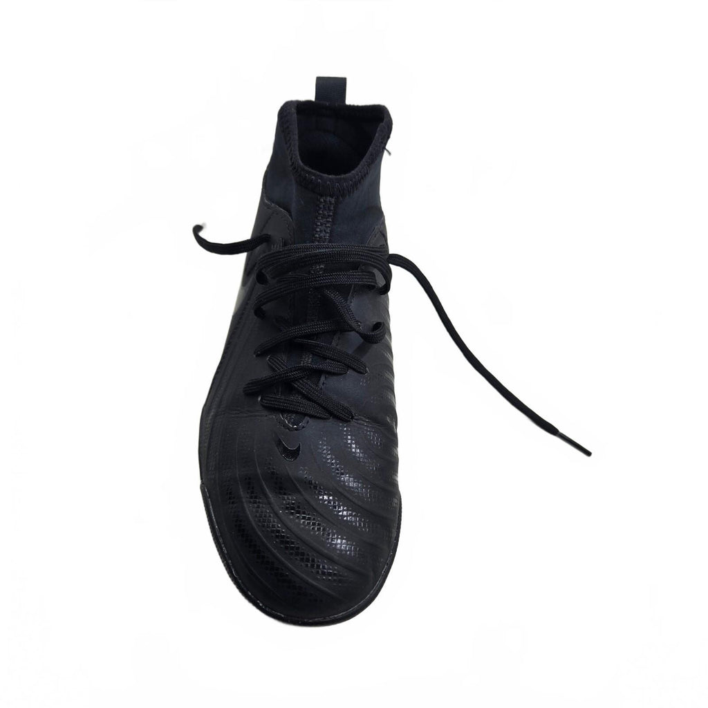 Black Nike Phantom Luna II Club TF soccer size 5.5