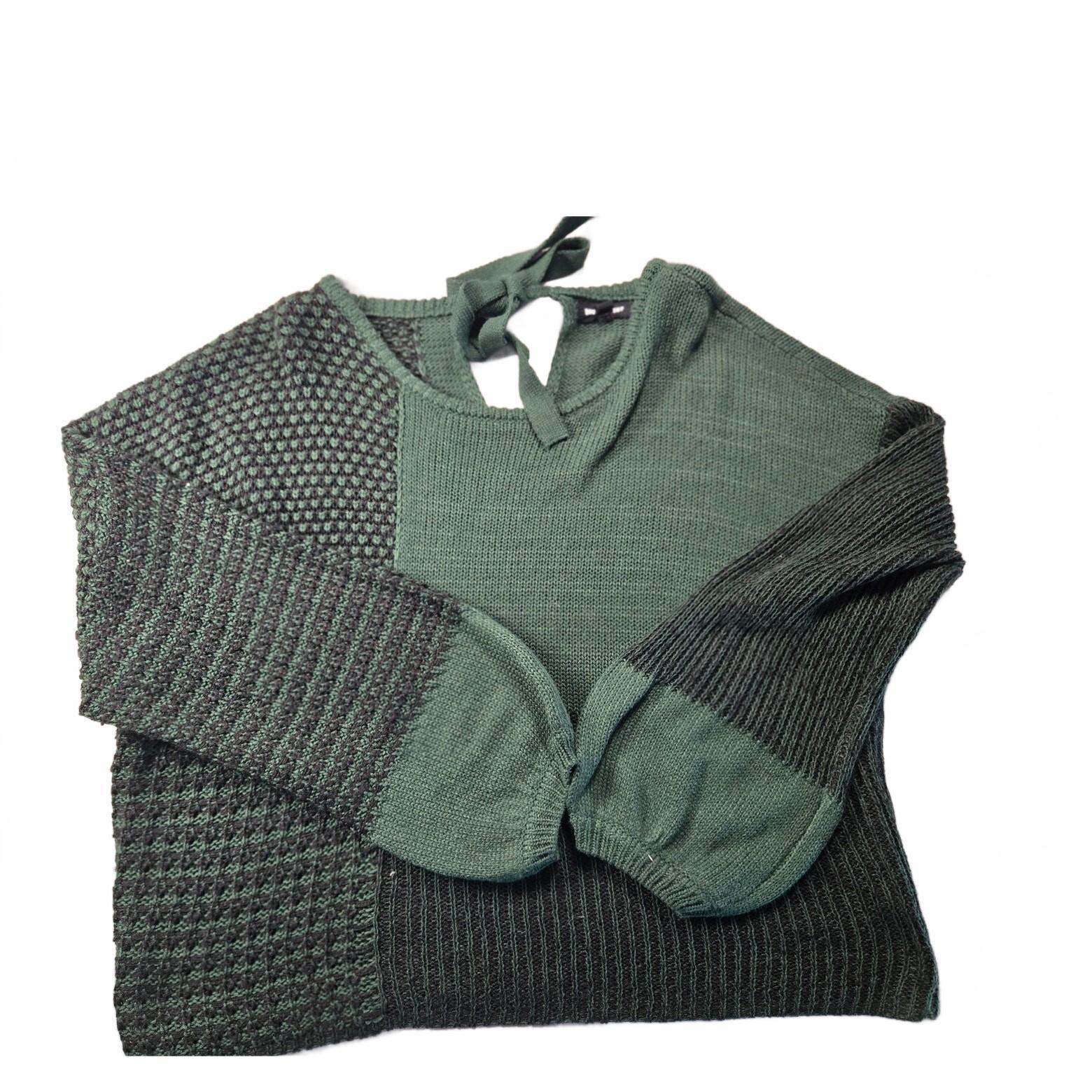 Blu Pepper Women's Medium Green Striped Knit Pullover Sweater