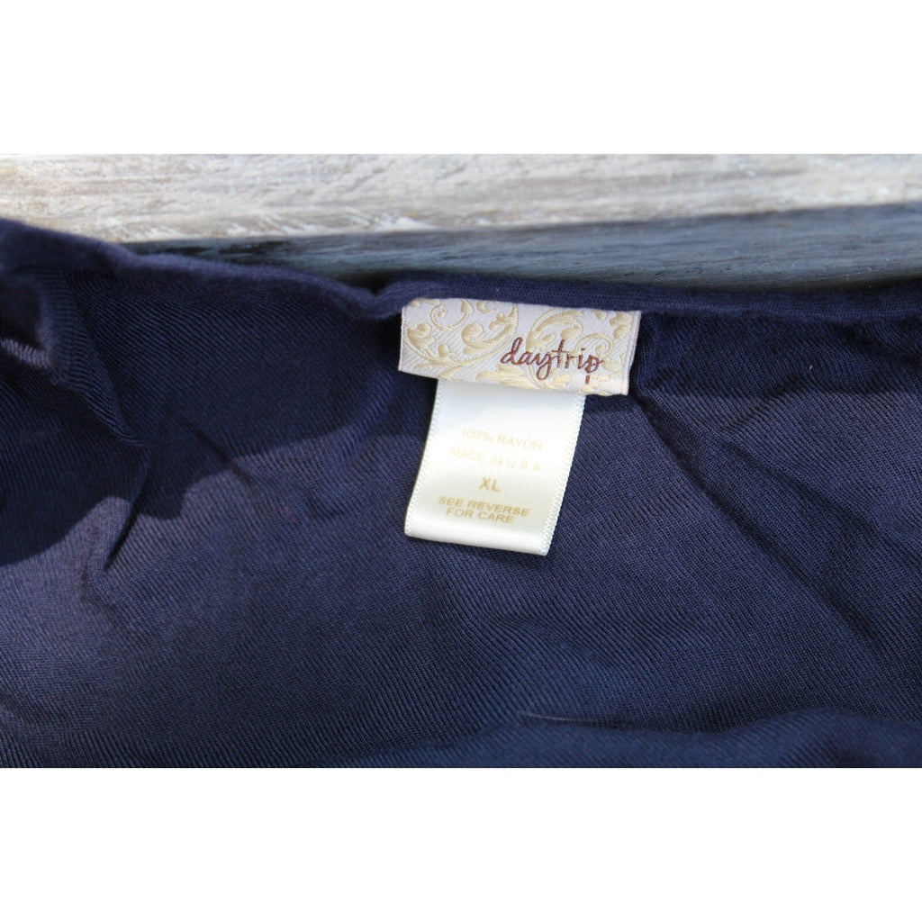 Daytrip Buckle Navy Blue Sleeveless Top with Embroidered V-Neckline, Size XL