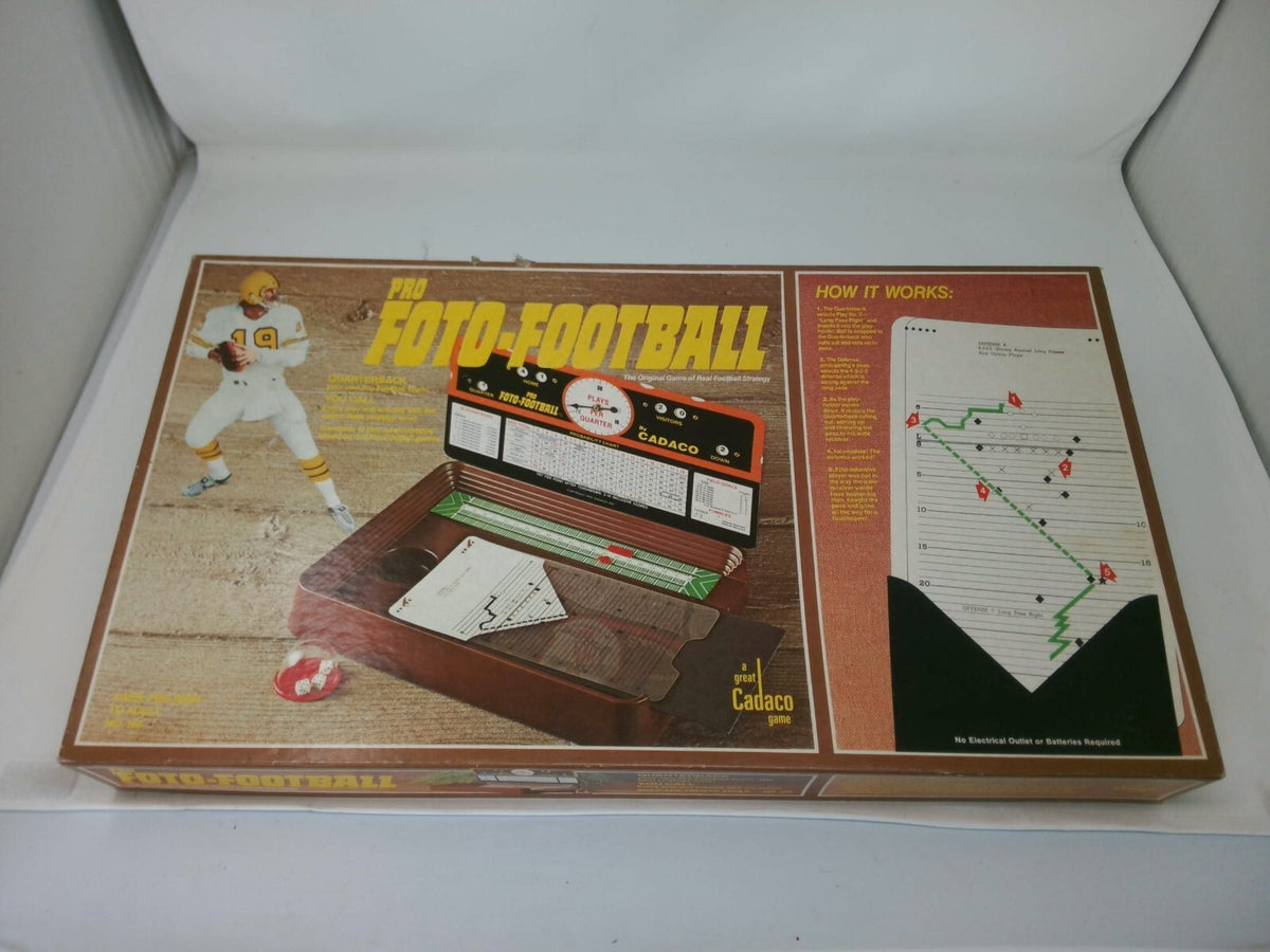 Cadaco Foto-Football board game