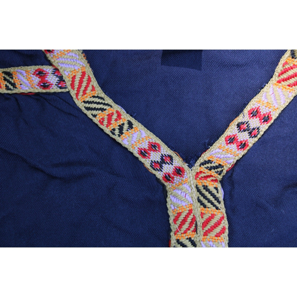 Daytrip Buckle Navy Blue Sleeveless Top with Embroidered V-Neckline, Size XL