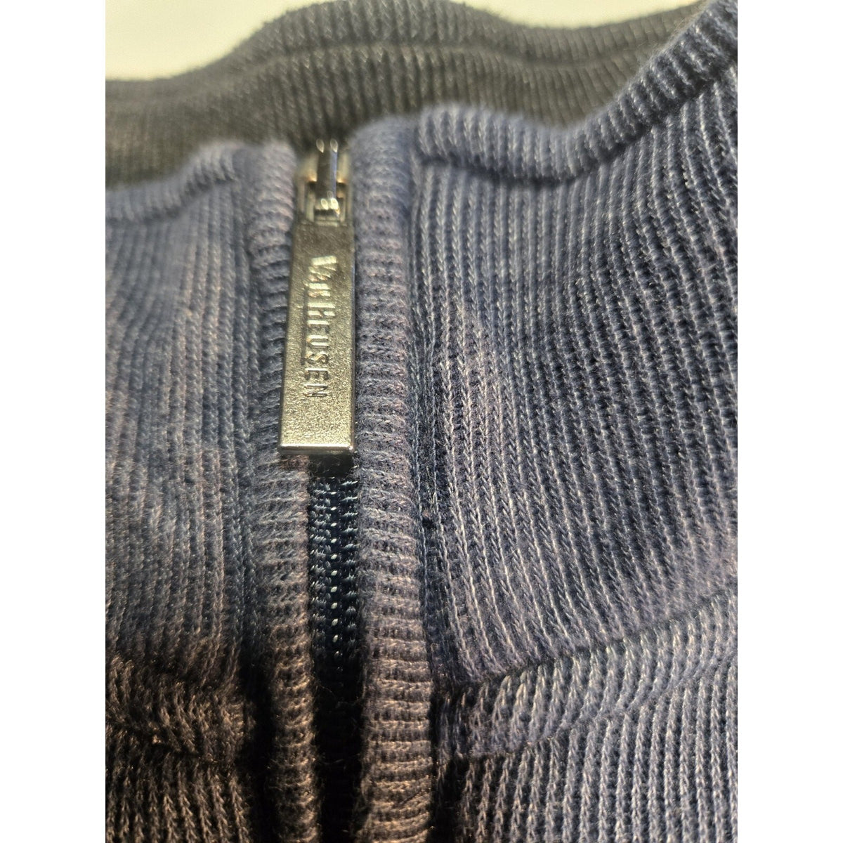 Van Heusen Men's Gray Classic Fit 1/4 Zip Pullover Sweater Medium Cotton Blend
