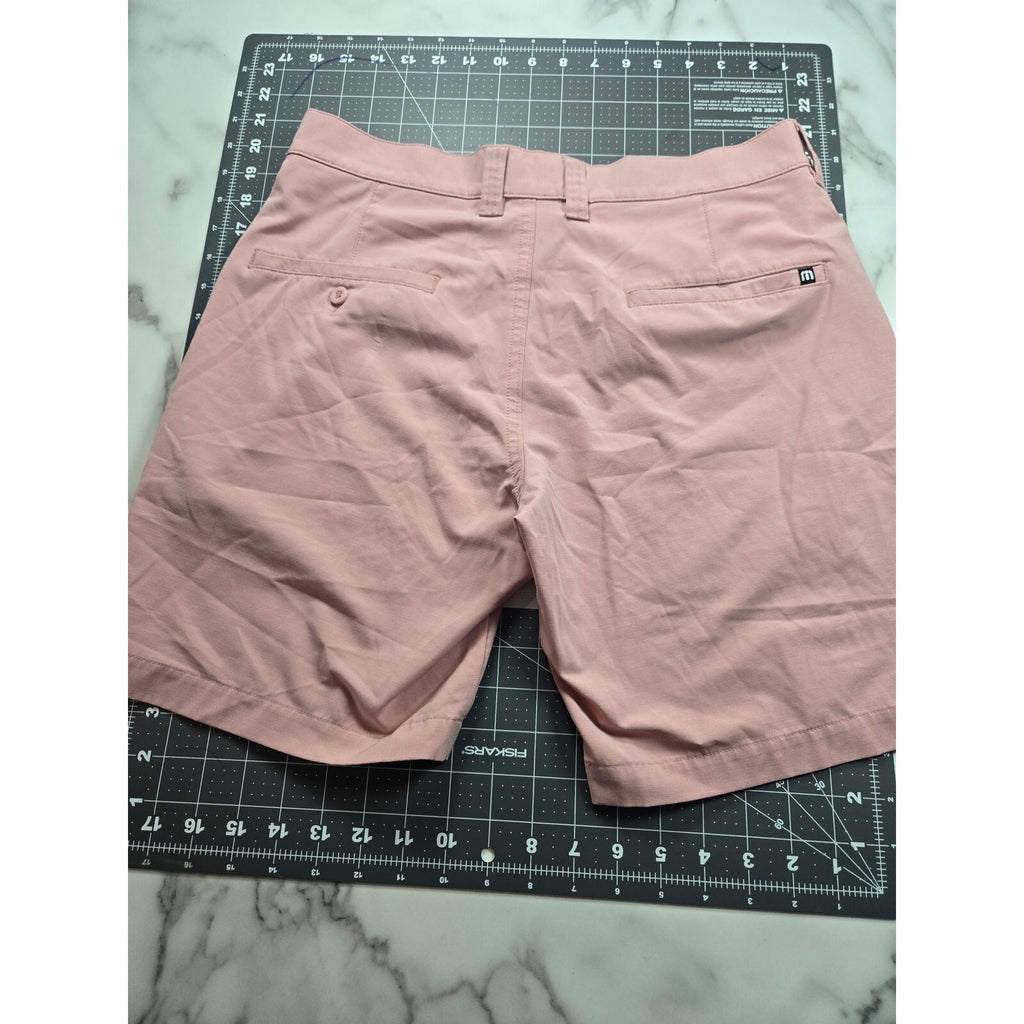 Travis Mathew Men's 30 Tech Chino Golf Shorts Pink rose Stretch Eco Performance