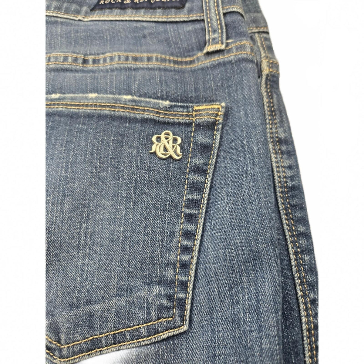 Rock And Republic Women's Jean size 8 Low rise Blue Denim