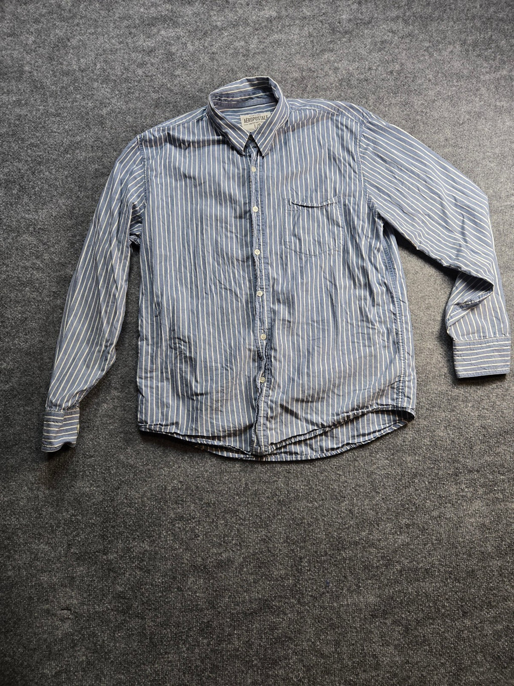 Aeropostale Men's Large Blue & White Vertical Striped Long Sleeve Button Down