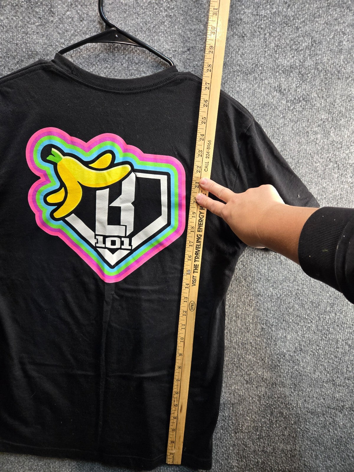 BSBLifestyle 101 Black Cotton Blend T-Shirt Small with Colorful Banana Logo SM