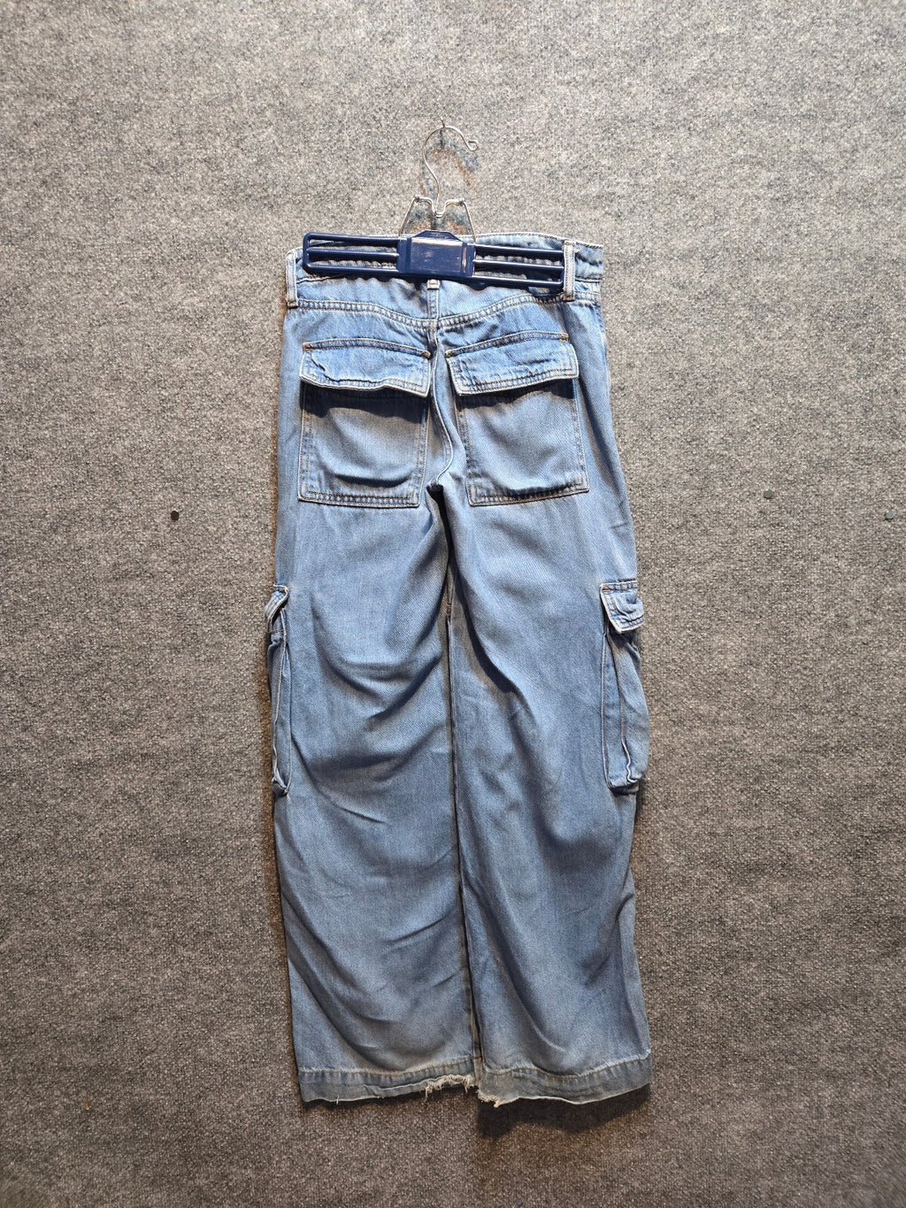 Wild Fable Mid Rise Baggy Cargo Jeans Medium Wash Multi Pocket Denim Size 00