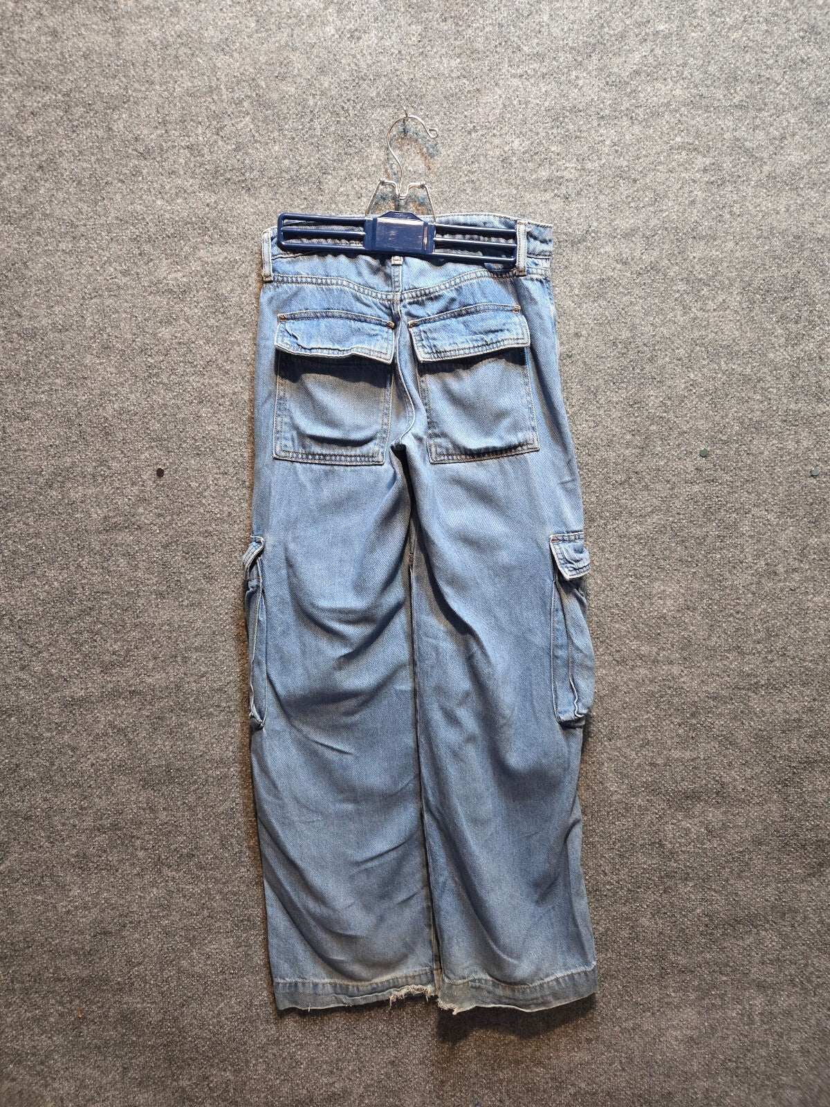 Wild Fable Mid Rise Baggy Cargo Jeans Medium Wash Multi Pocket Denim Size 00