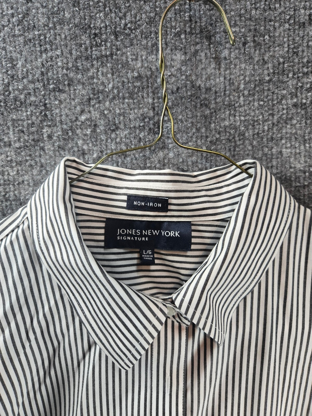 Jones New York Signature Non-Iron Striped Button-Up Shirt Large