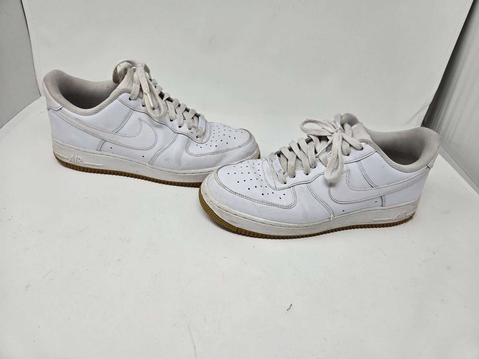 Nike Air Force 1 Low White Gum Bottoms Casual Skate Shoes - Worn