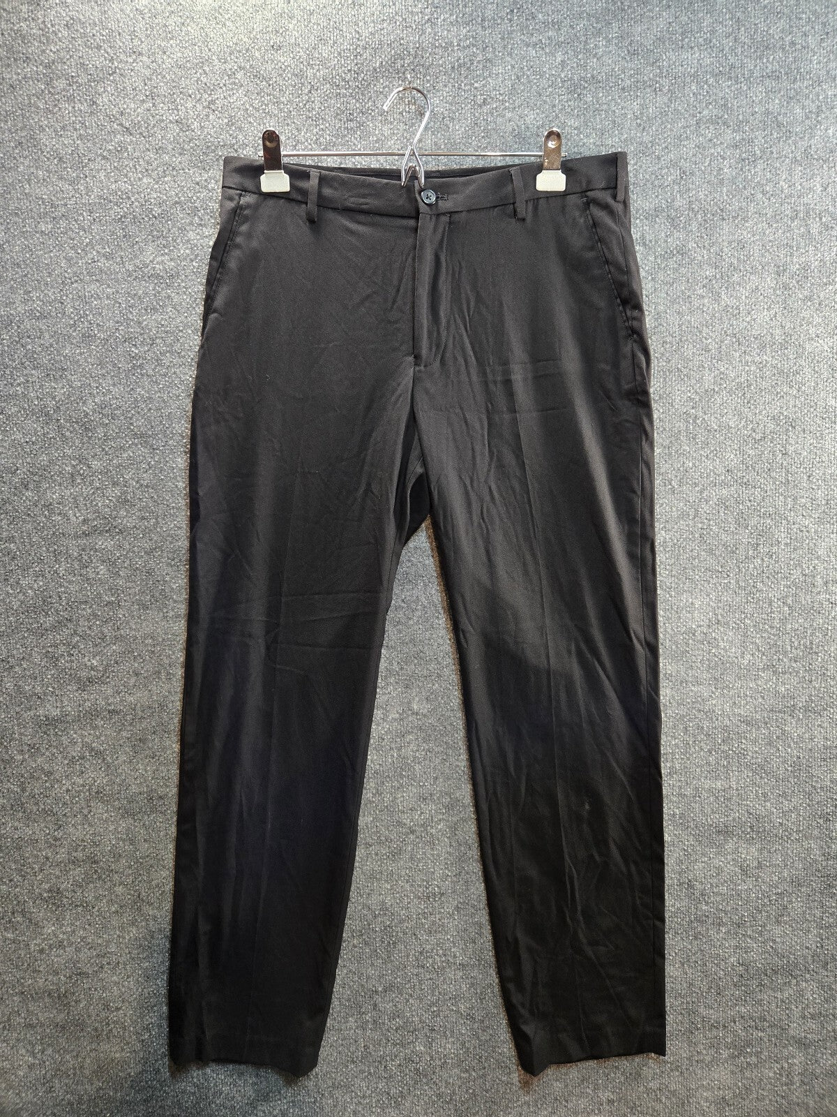 Van Heusen Men's Black Straight Fit Dress Pants 34x32