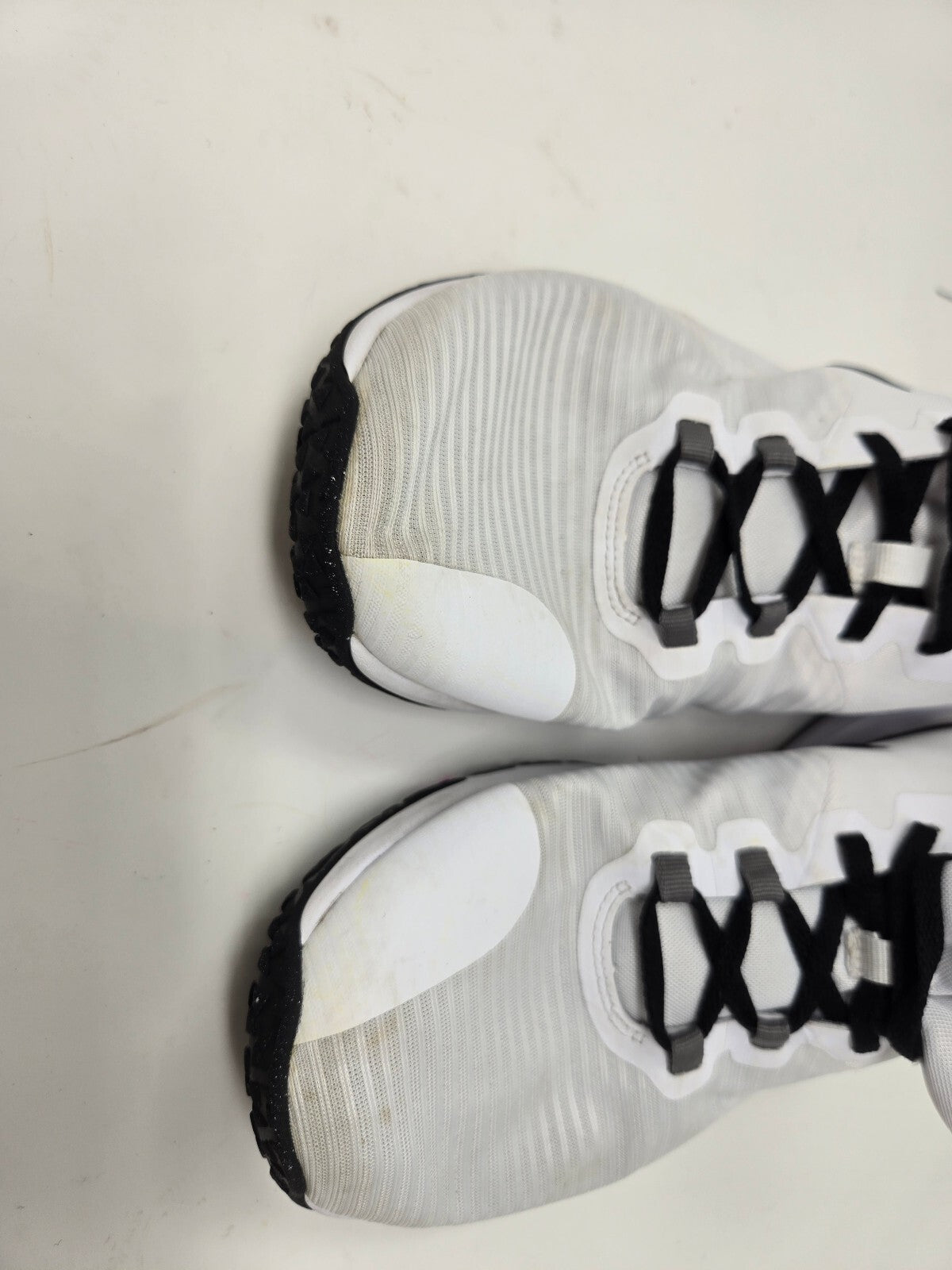 Nike Training White and Black Athletic Shoes 10.5