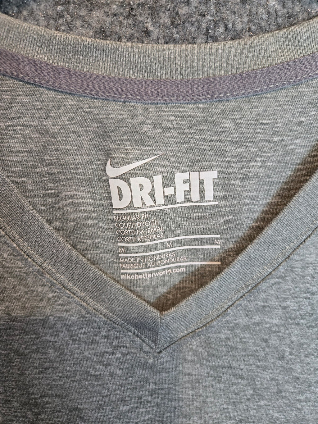 Nike Women's Dri-FIT V-Neck Short Sleeve Training Shirt Heather Gray Size Med