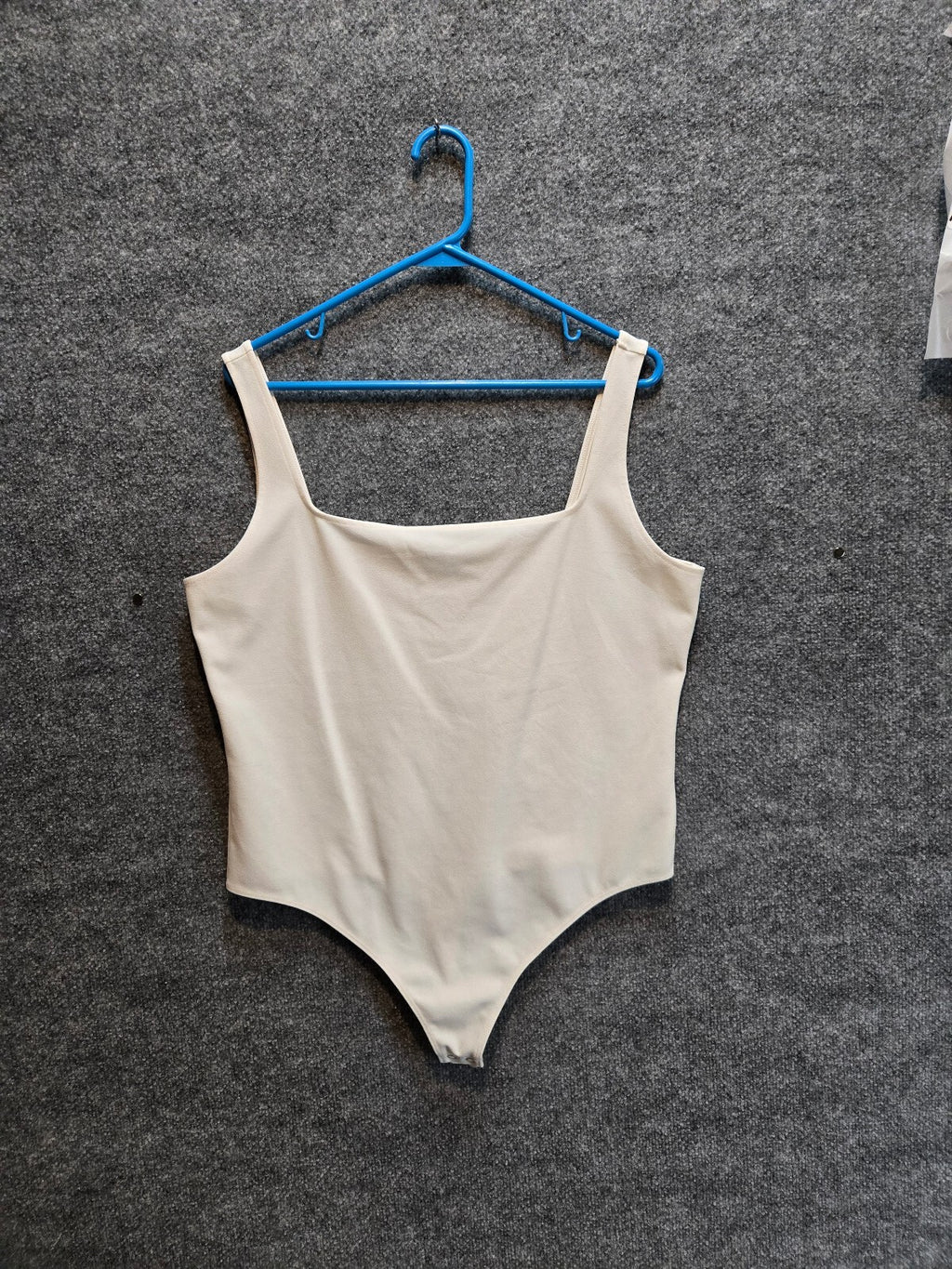 Express Women's Square Neck Sleeveless Tank Thong Bodysuit Cream Beige Size XL
