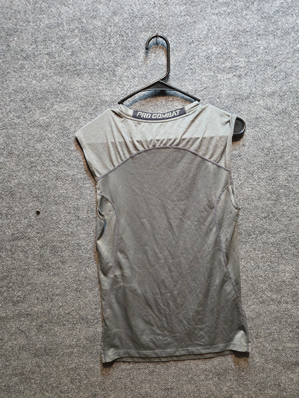 Nike Pro Combat Boys Sleeveless Compression Shirt Youth Gray Dri-Fit Tank