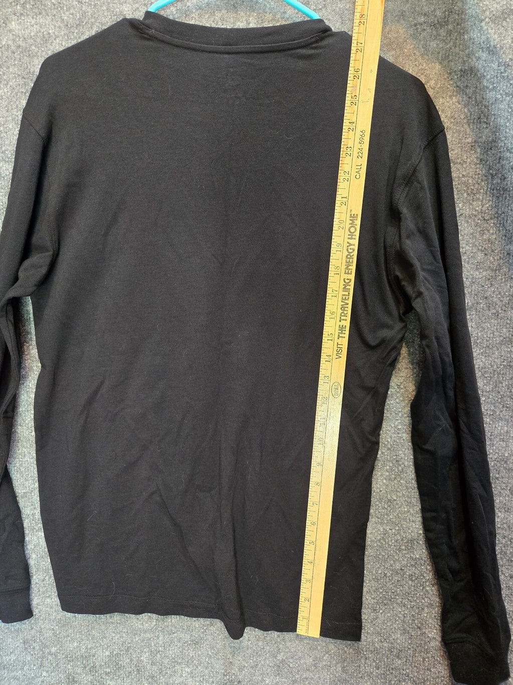 Fabletics Men's California Ski Club Long-Sleeve Graphic T-Shirt xs