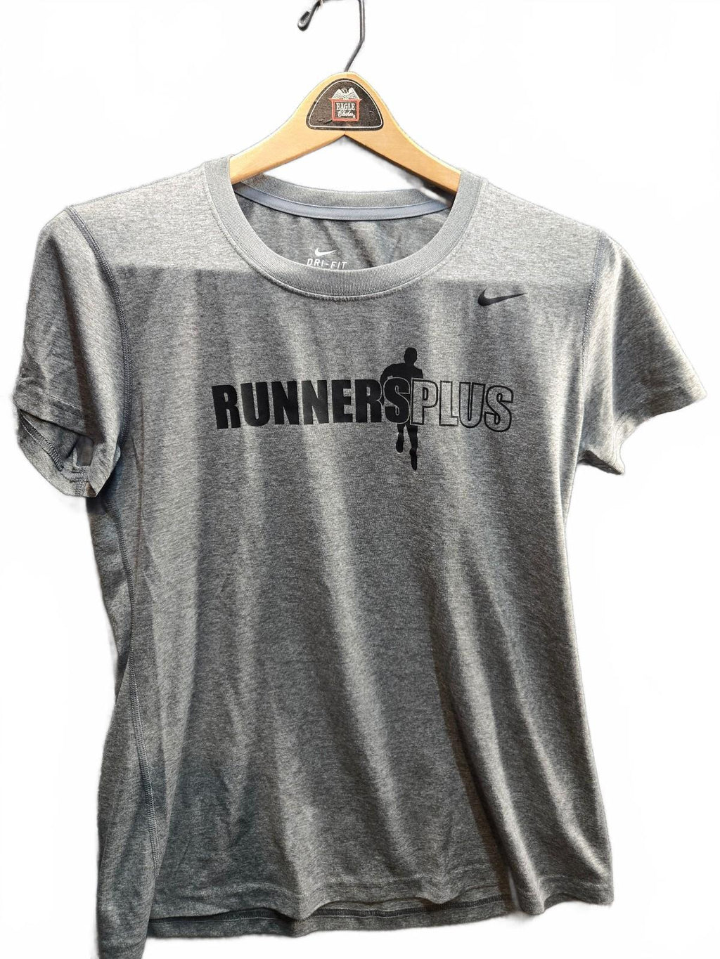 Nike Dri-FIT RUNNERS PLUS Gray Athletic T-Shirt Medium
