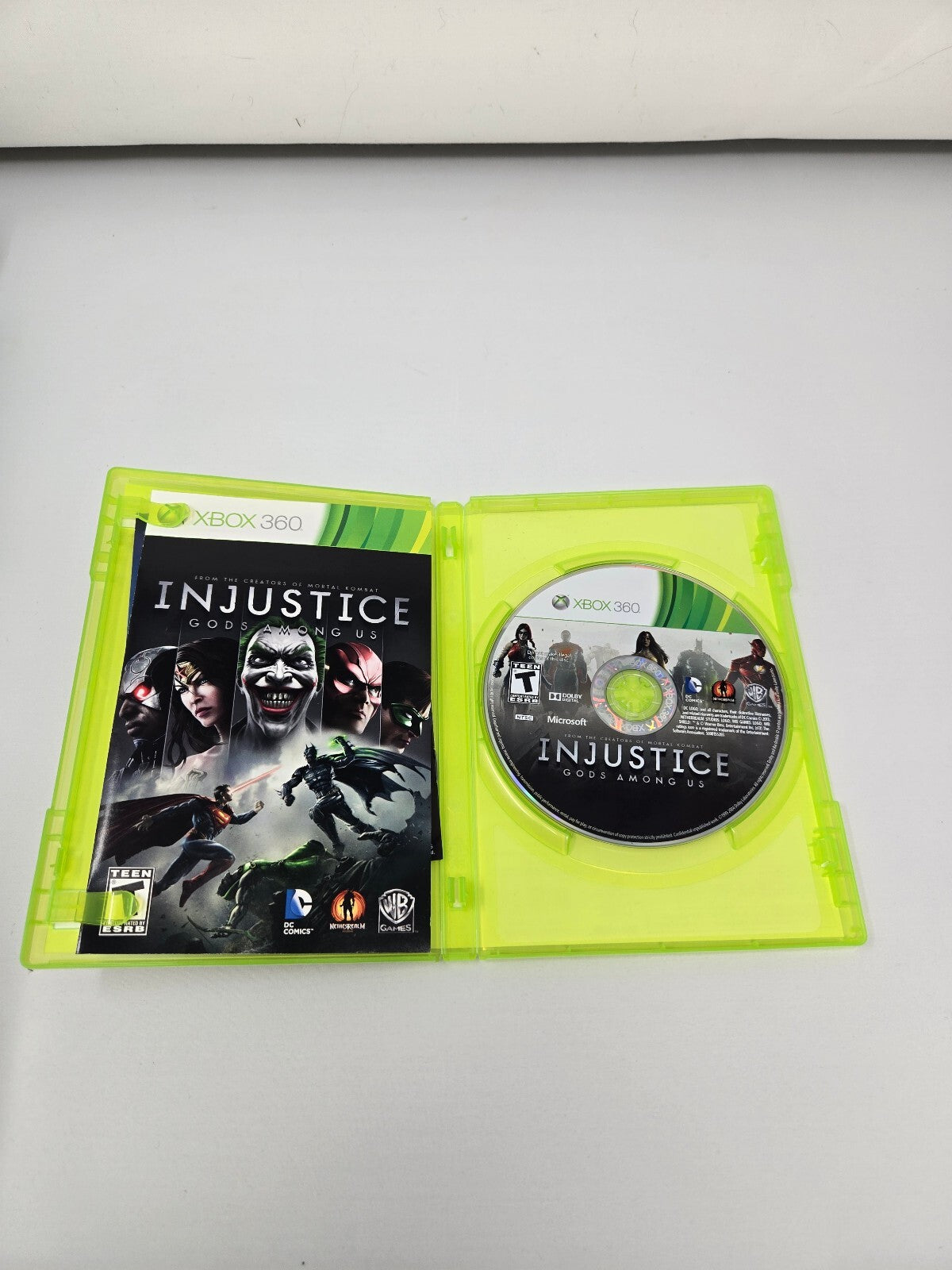 Injustice: Gods Among Us (Xbox 360, 2013) Standard Edition CIB