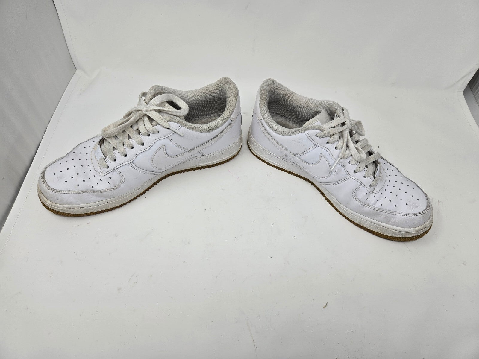 Nike Air Force 1 Low White Gum Bottoms Casual Skate Shoes - Worn