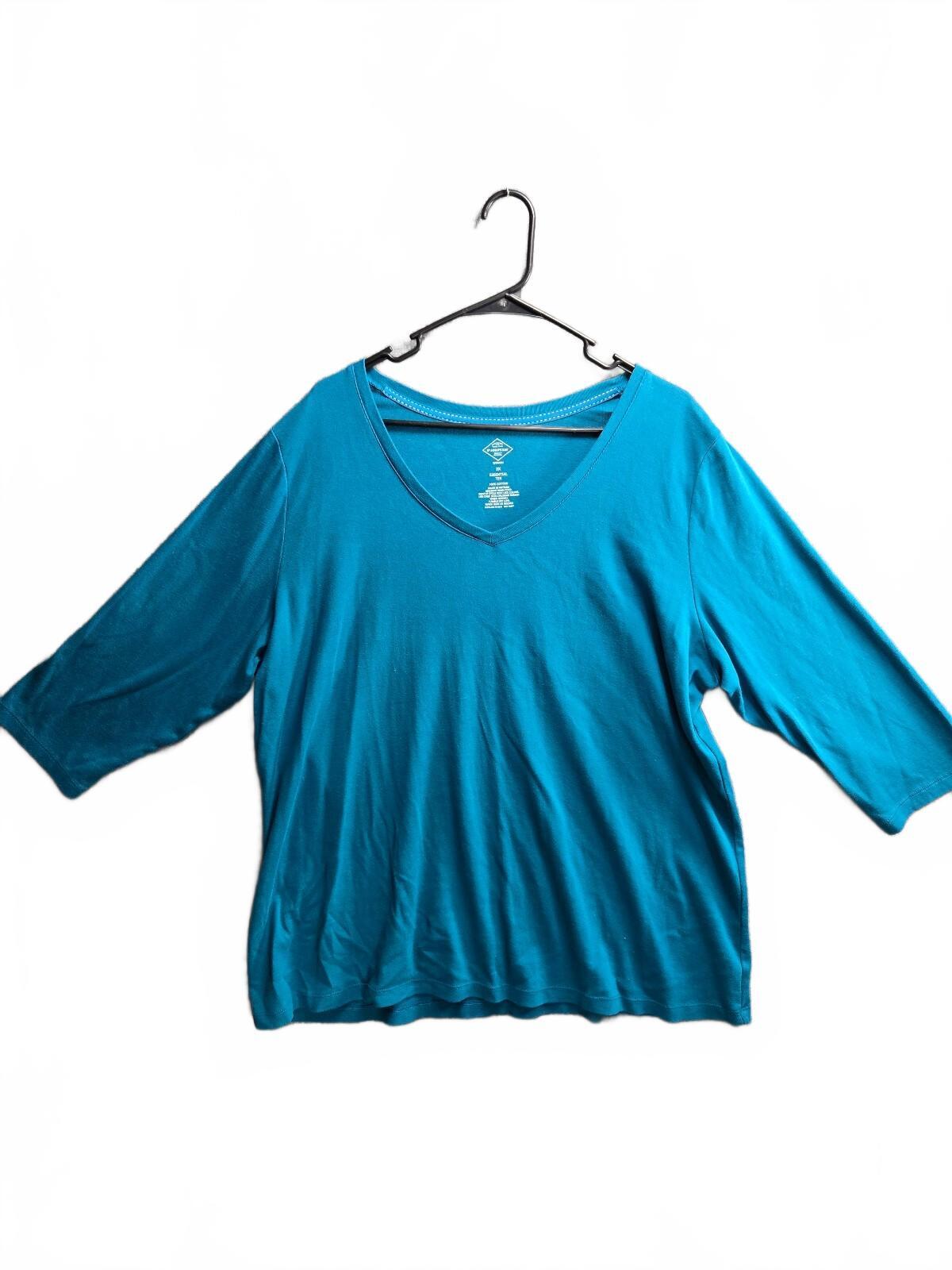 St. John's Bay Women's 2X Essential Tee Blue Cotton V-Neck Shirt
