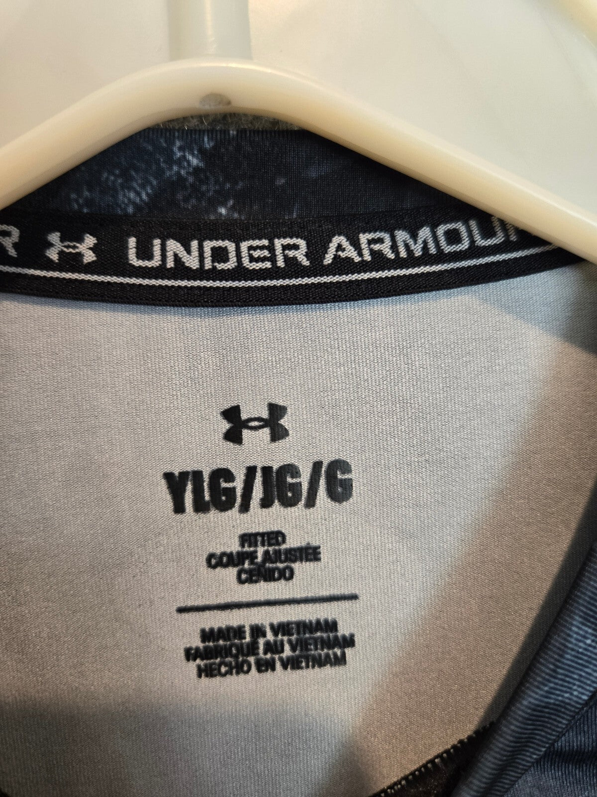 Under Armour Boys Youth Large HeatGear Compression Long Sleeve Shirt Gray