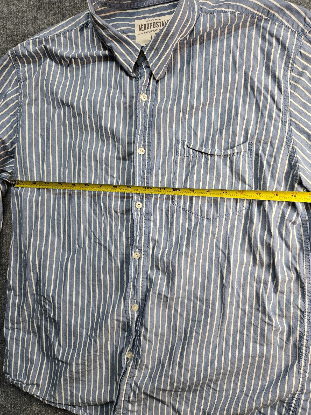 Aeropostale Men's Large Blue & White Vertical Striped Long Sleeve Button Down
