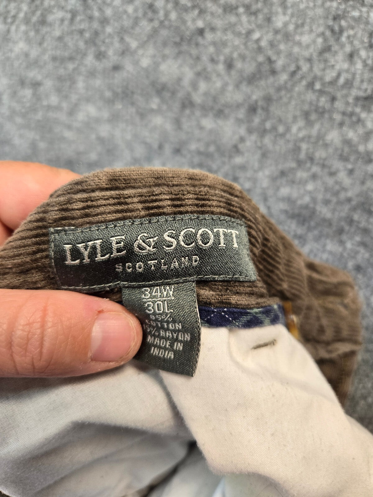 Lyle & Scott Men's Corduroy Pants Size 34x30 Brown Cotton Rayon Blend Trousers