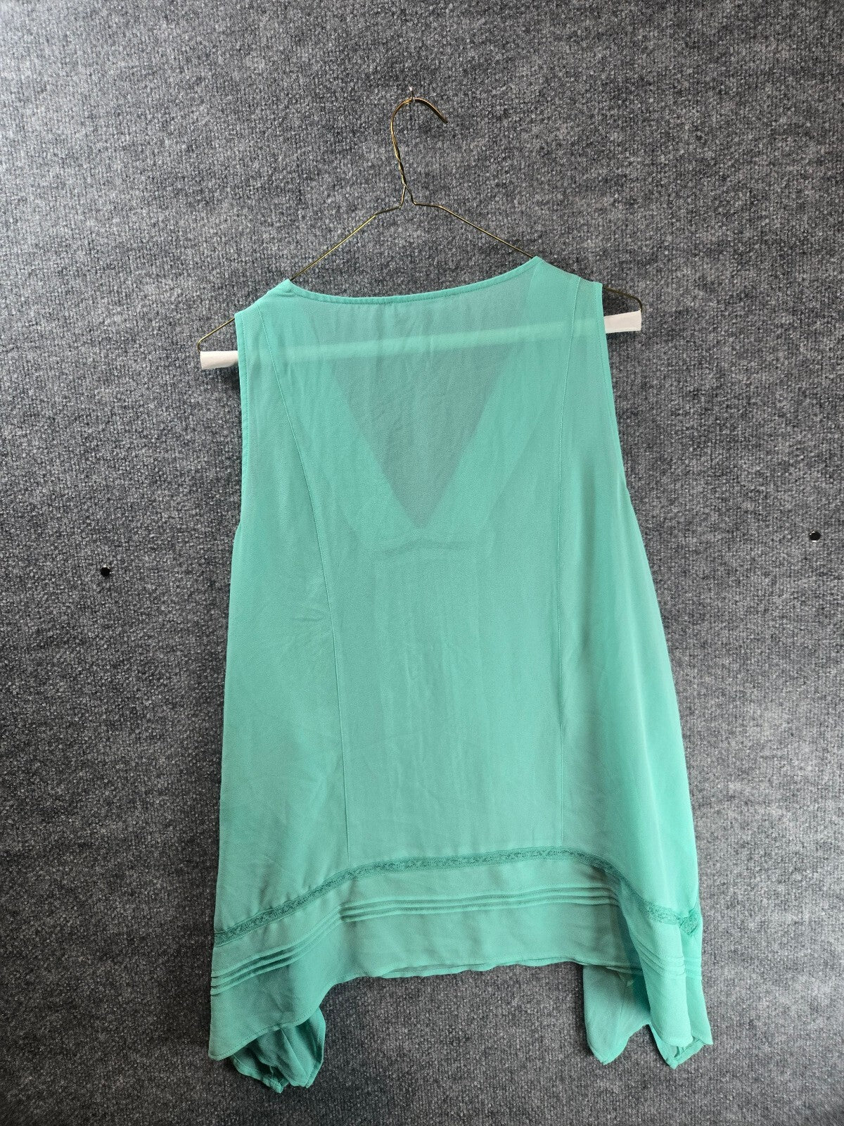 Lightweight Sheer Mint Green Sleeveless Blouse with V-Neck and Pleated Detail