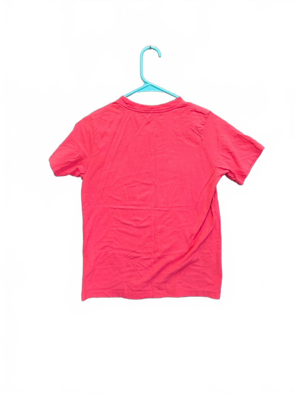 Nike Sportswear Essential Futura Big Logo Graphic T-Shirt Pink / Red Size YLarge