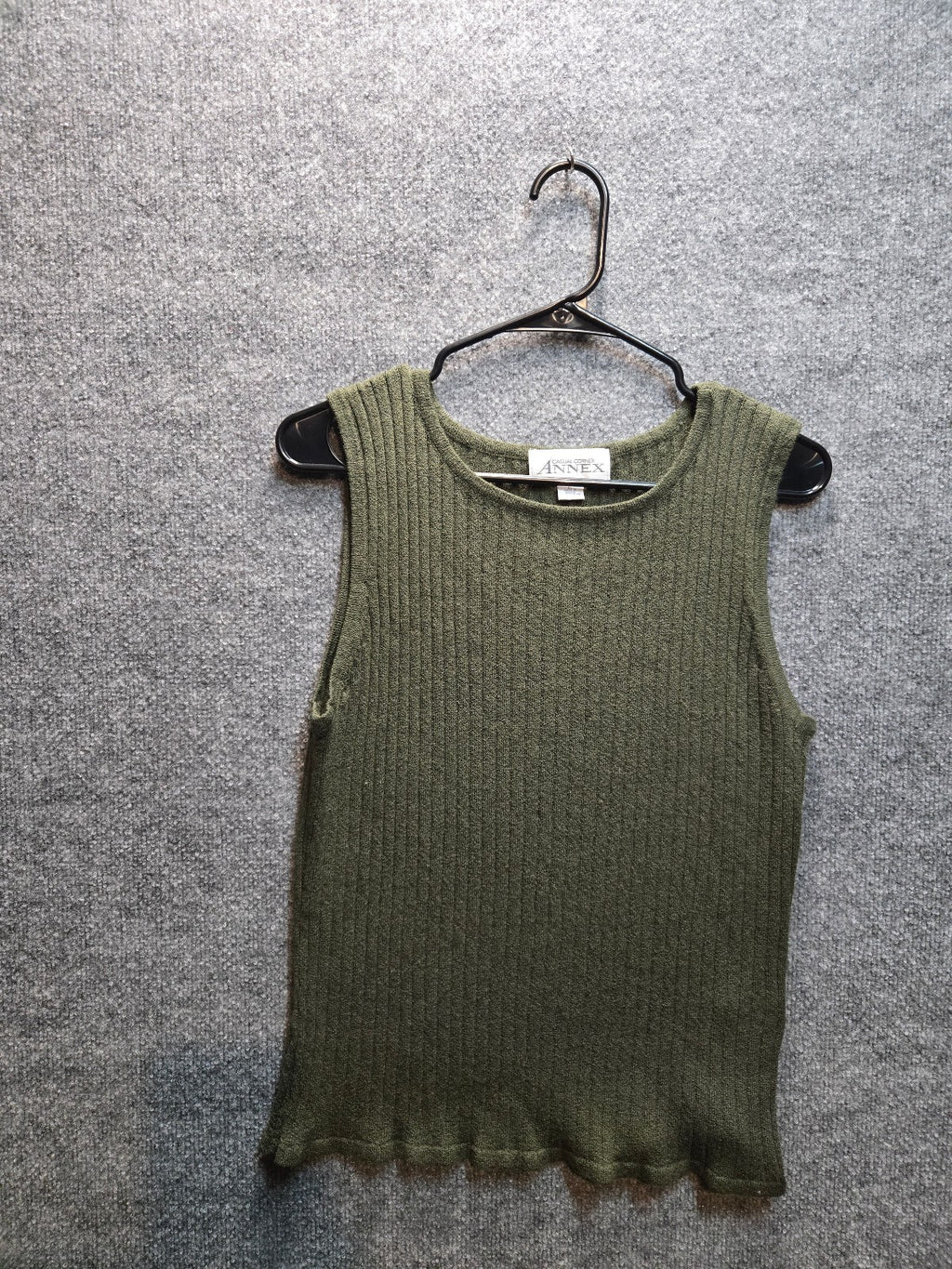 Ardene Olive Green Ribbed Sleeveless Knit Top Size Medium