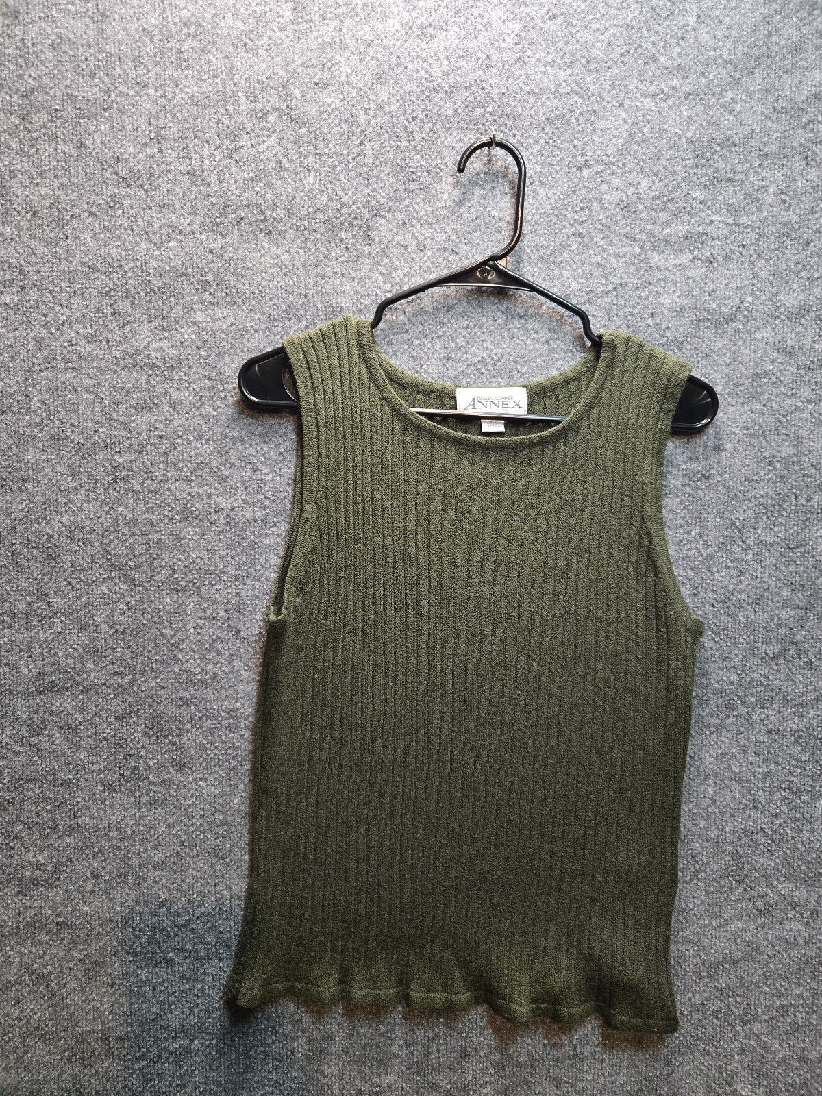 Ardene Olive Green Ribbed Sleeveless Knit Top Size Medium