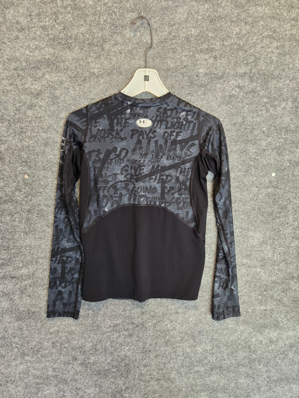 Under Armour Boys Youth Large HeatGear Compression Long Sleeve Shirt Gray