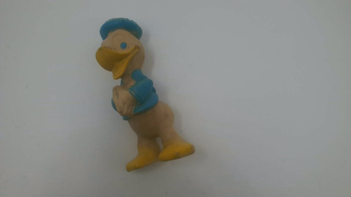 Vintage Donald Duck Figurine with Blue Sailor Outfit and Hat – Classic Collectib
