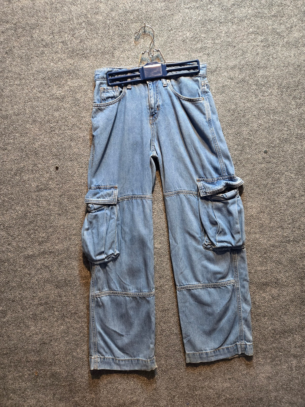 Wild Fable Mid Rise Baggy Cargo Jeans Medium Wash Multi Pocket Denim Size 00