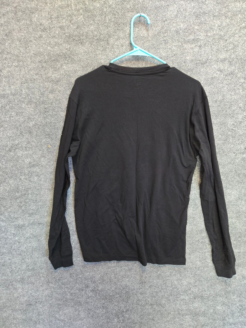 Fabletics Men's California Ski Club Long-Sleeve Graphic T-Shirt xs