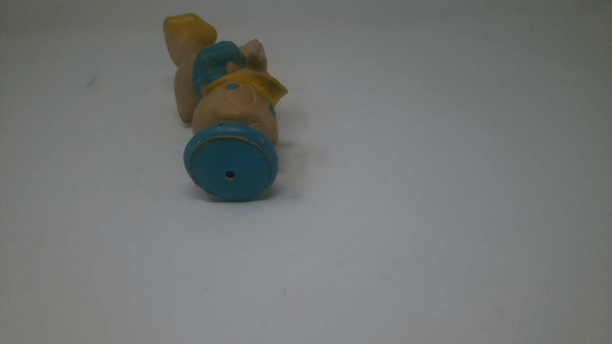 Vintage Donald Duck Figurine with Blue Sailor Outfit and Hat – Classic Collectib