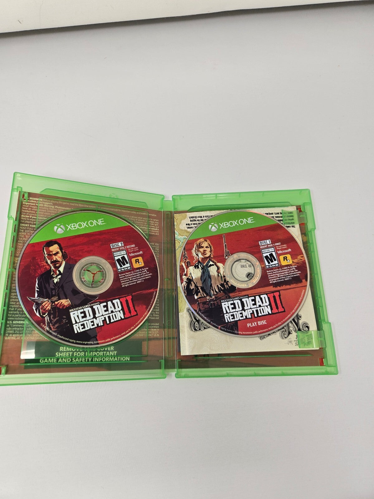 Red Dead Redemption 2 (Xbox One, 2018) Standard Edition CIB - 2-Disc Set