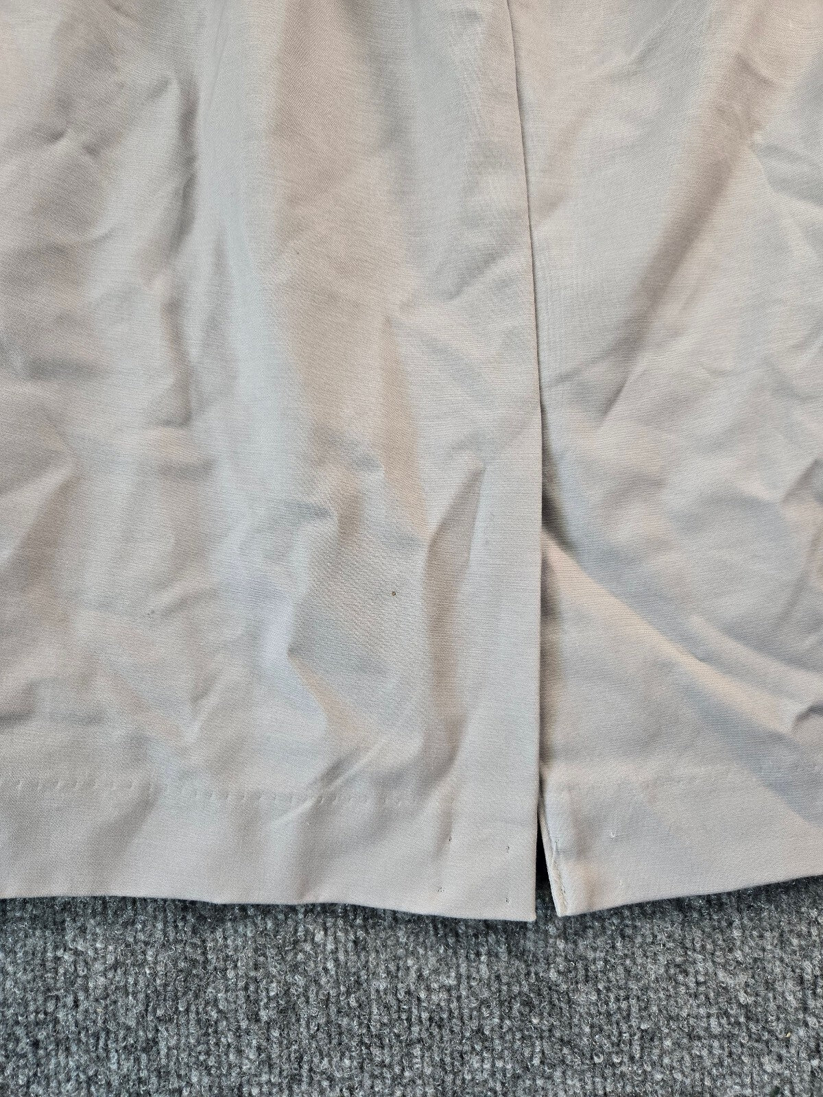 Liz Claiborne Career Gray Pencil Skirt Women's Size 12 Lined Stretch