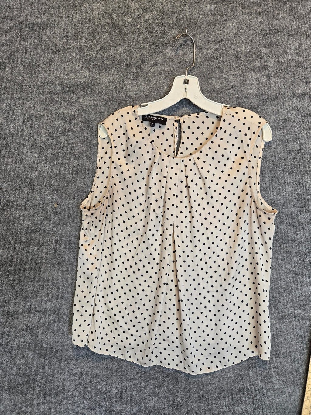 Jones New York Collection Blouse Womens Medium Cream Polka Dot Sleeveless Pleat