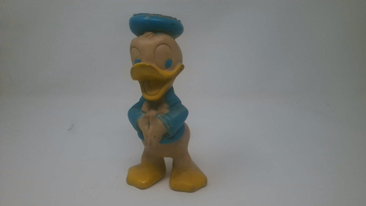 Vintage Donald Duck Figurine with Blue Sailor Outfit and Hat – Classic Collectib