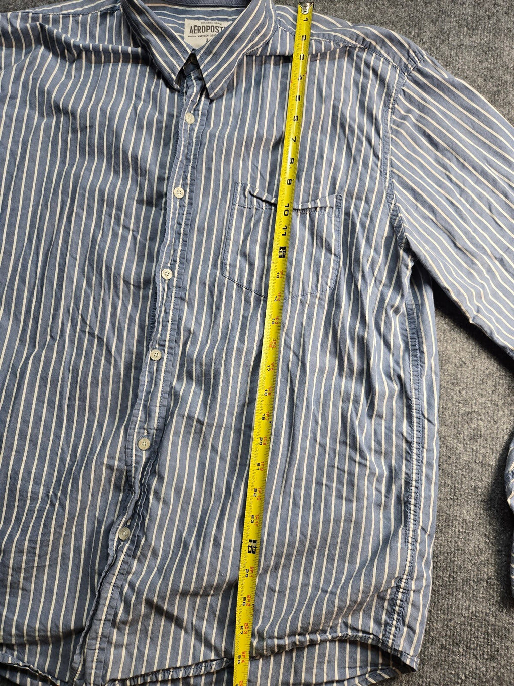 Aeropostale Men's Large Blue & White Vertical Striped Long Sleeve Button Down