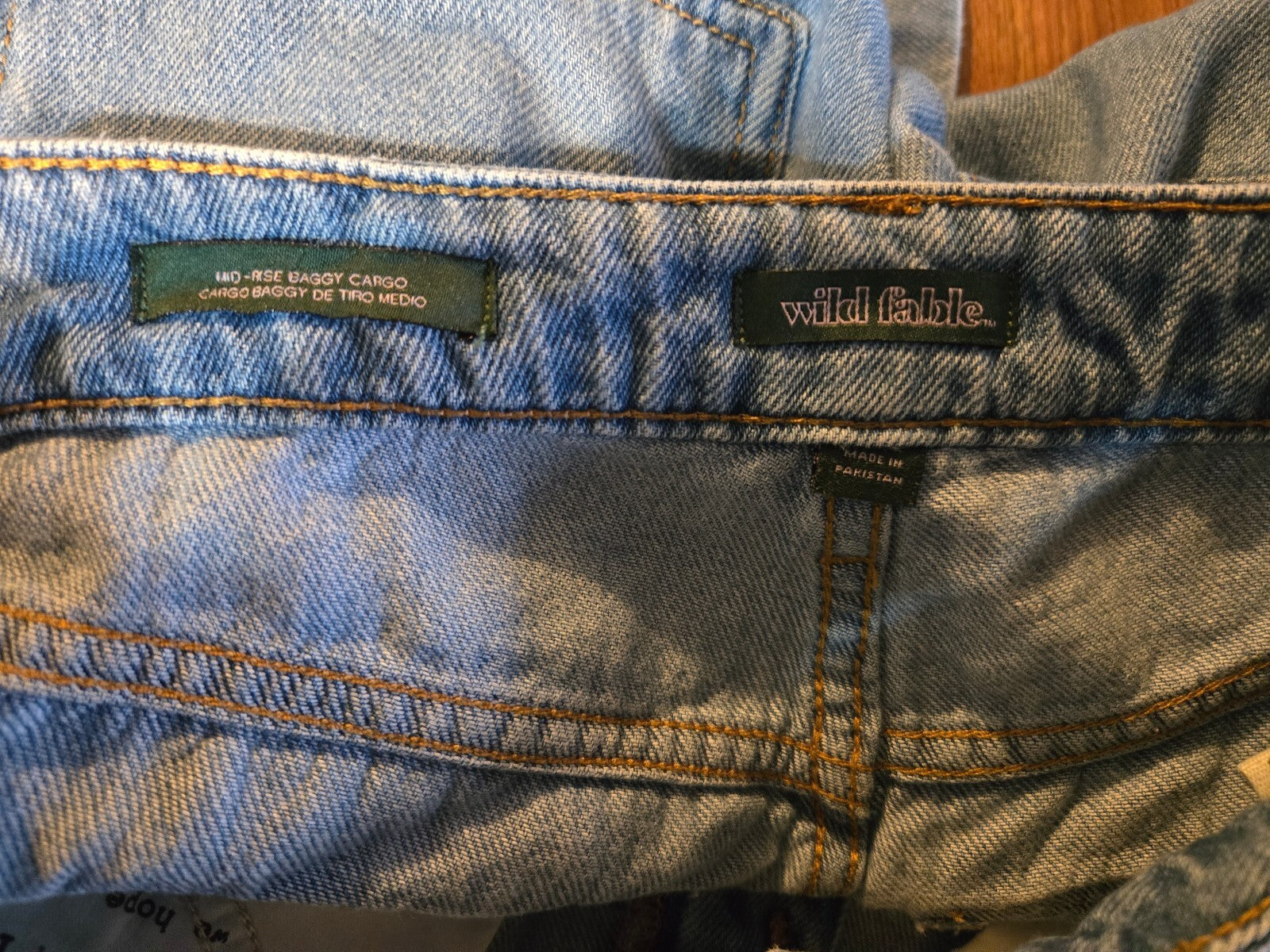Wild Fable Mid Rise Baggy Cargo Jeans Medium Wash Multi Pocket Denim Size 00