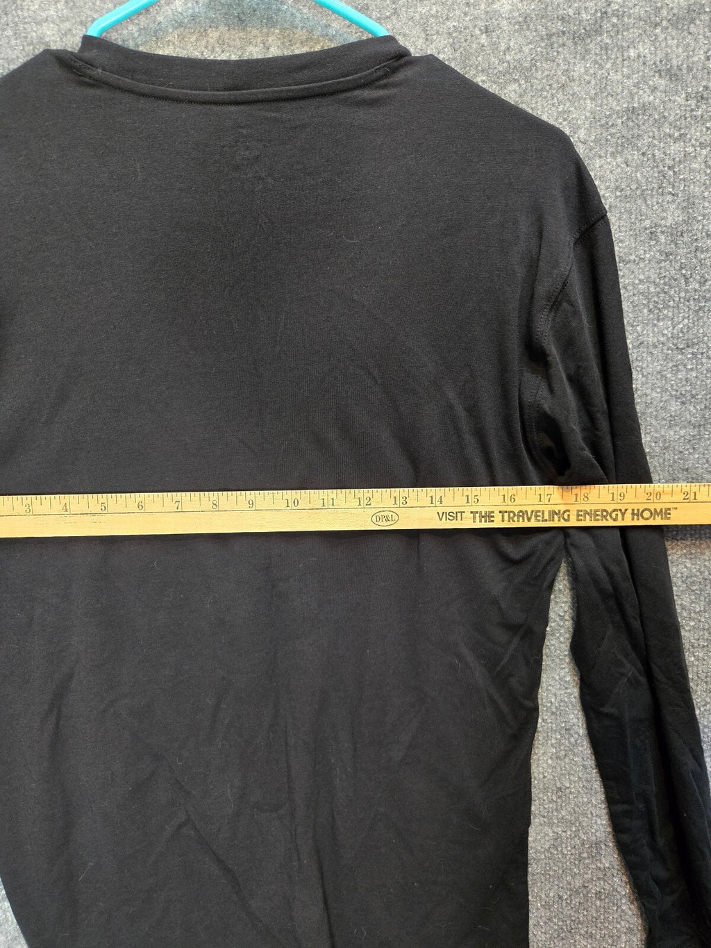 Fabletics Men's California Ski Club Long-Sleeve Graphic T-Shirt xs
