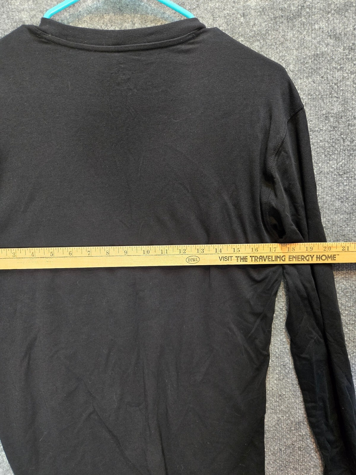 Fabletics Men's California Ski Club Long-Sleeve Graphic T-Shirt xs