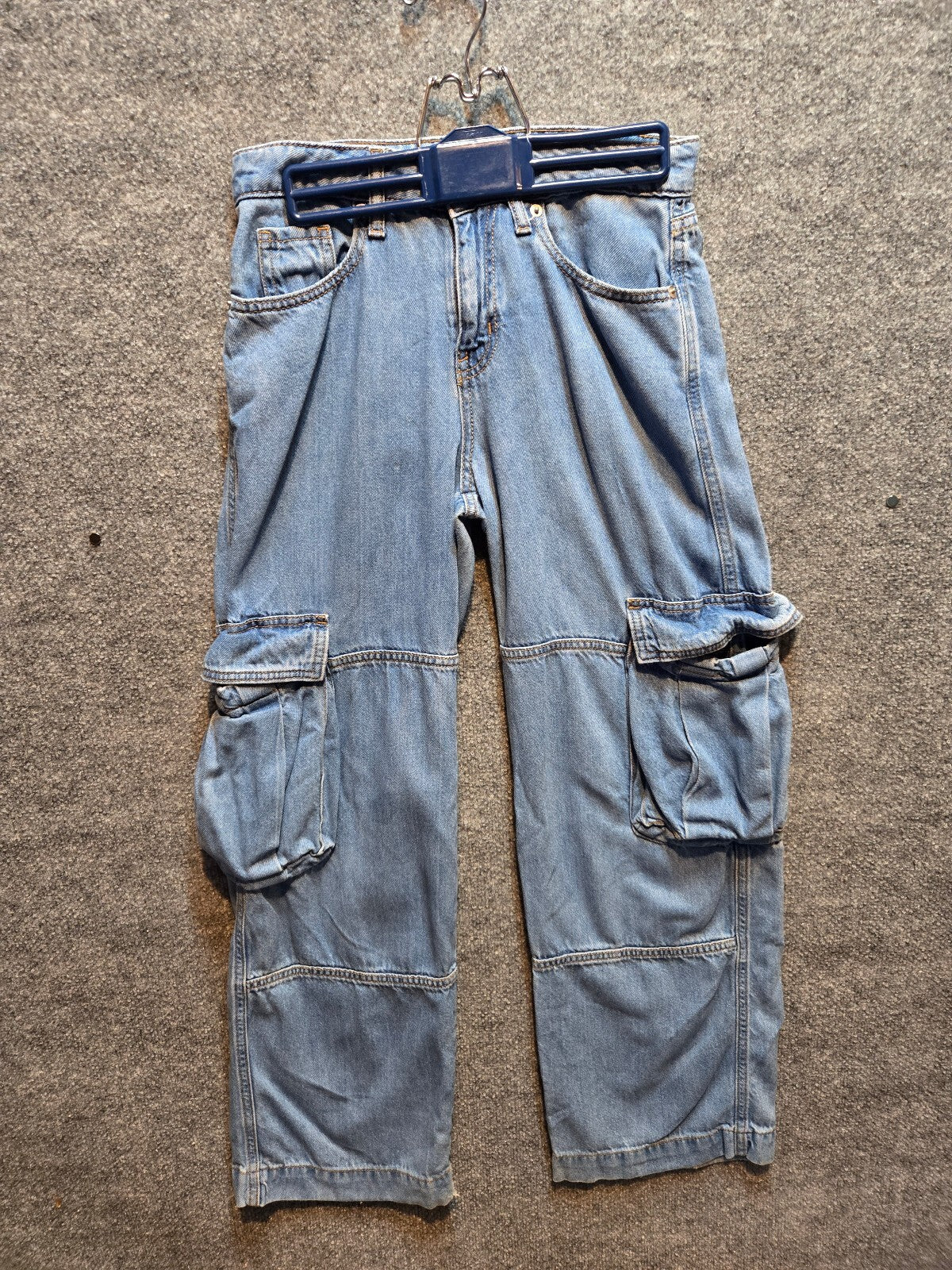 Wild Fable Mid Rise Baggy Cargo Jeans Medium Wash Multi Pocket Denim Size 00