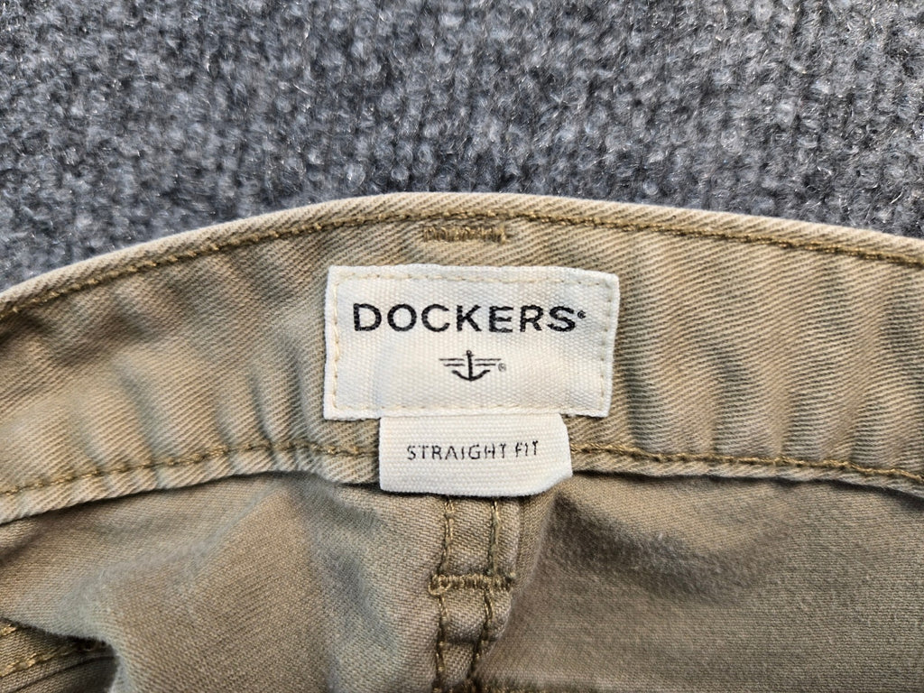 Dockers Men's Straight Fit Jean Cut Khaki Pants Tan 5-Pocket Cotton