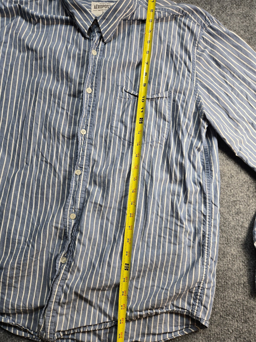 Aeropostale Men's Large Blue & White Vertical Striped Long Sleeve Button Down